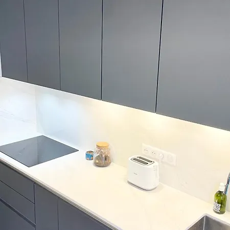 Appartement 107 - Tour Eiffel Luxe 15eme *