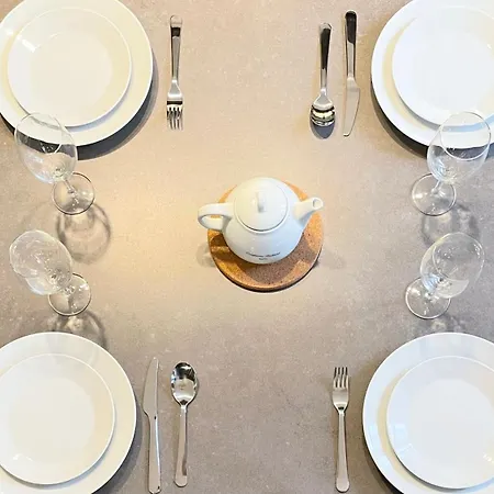 107 - Tour Eiffel Luxe 15eme Appartement Parijs