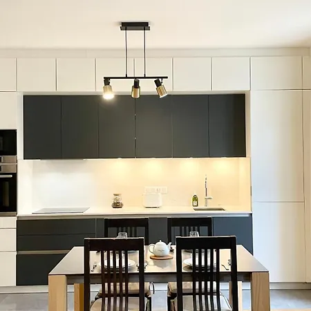 Apartment 107 - Tour Eiffel Luxe 15eme *