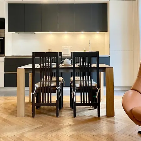 Appartement 107 - Tour Eiffel Luxe 15eme