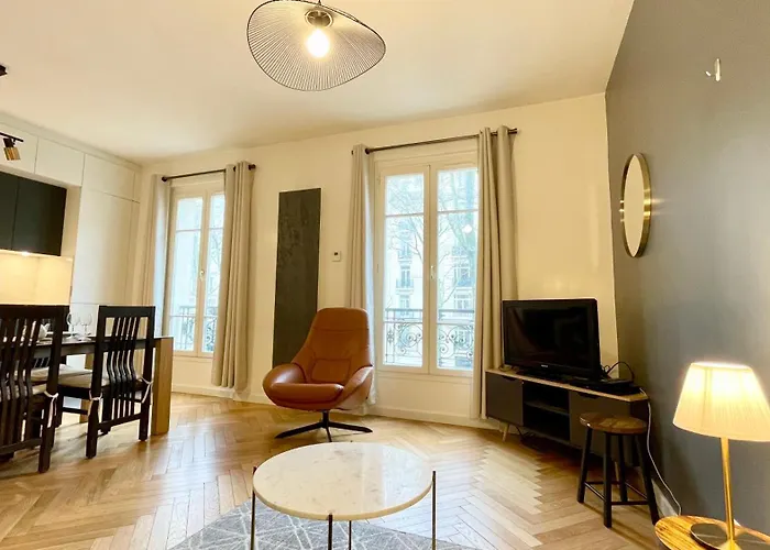 107 - Tour Eiffel Luxe 15eme 公寓 *